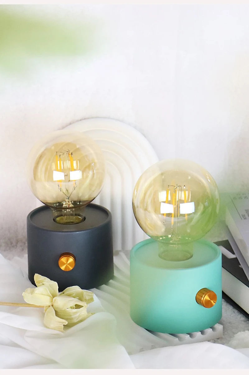 LED Night Light Battery Powered Bulb Lamp Desktop Office Light Retro Bulb Shape Night Light For Baby Room Bedroom Corridor Lamp