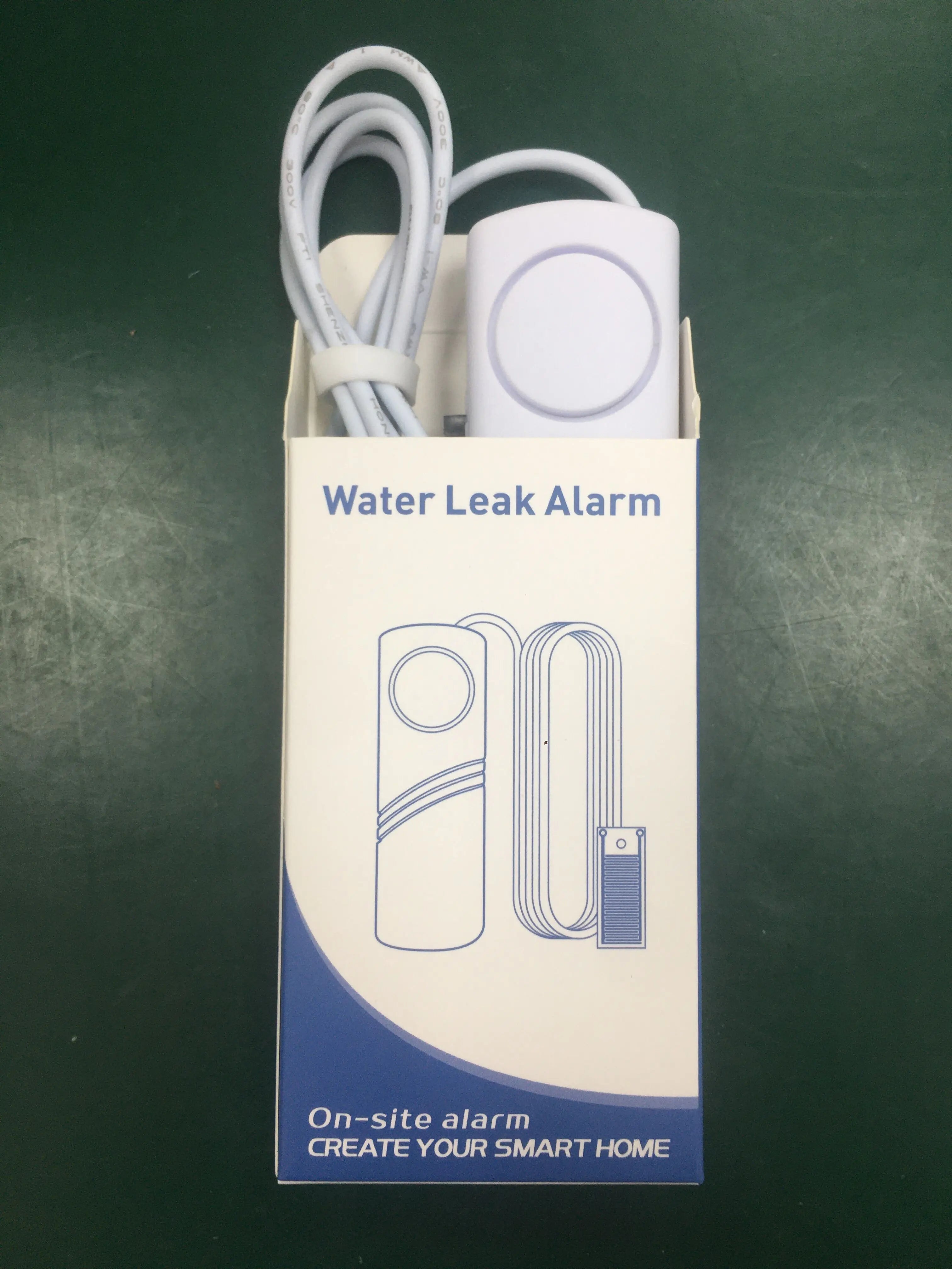 Water Leak Detector Instant 90dB Alarm Flood Sensor 1M Cable Audio Alert Battery Powered for Pipe / Floor / Kitchen / Bathroom