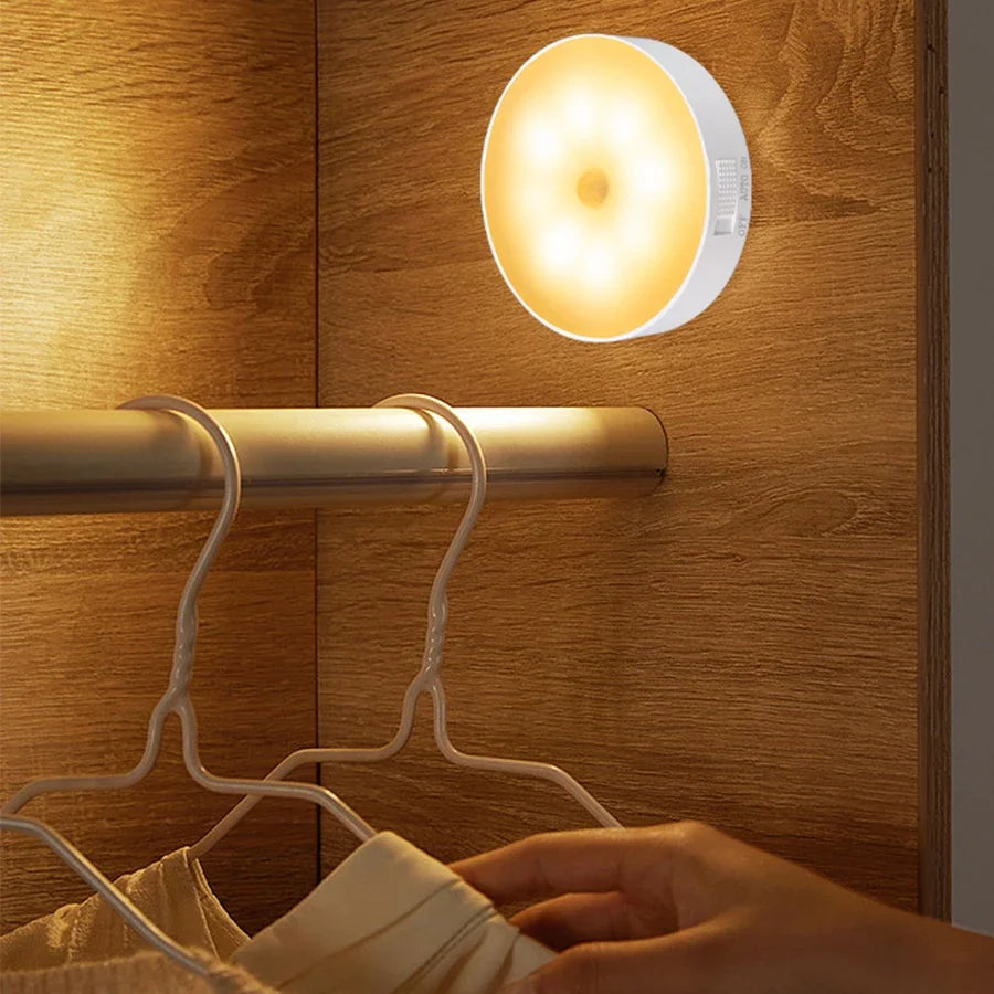 LED Human Body Induction Night Light 8LEDs USB Charging Smart Sensor Lamp Bedside Bedroom Home Corridor Lighting Mini Wall Lamp