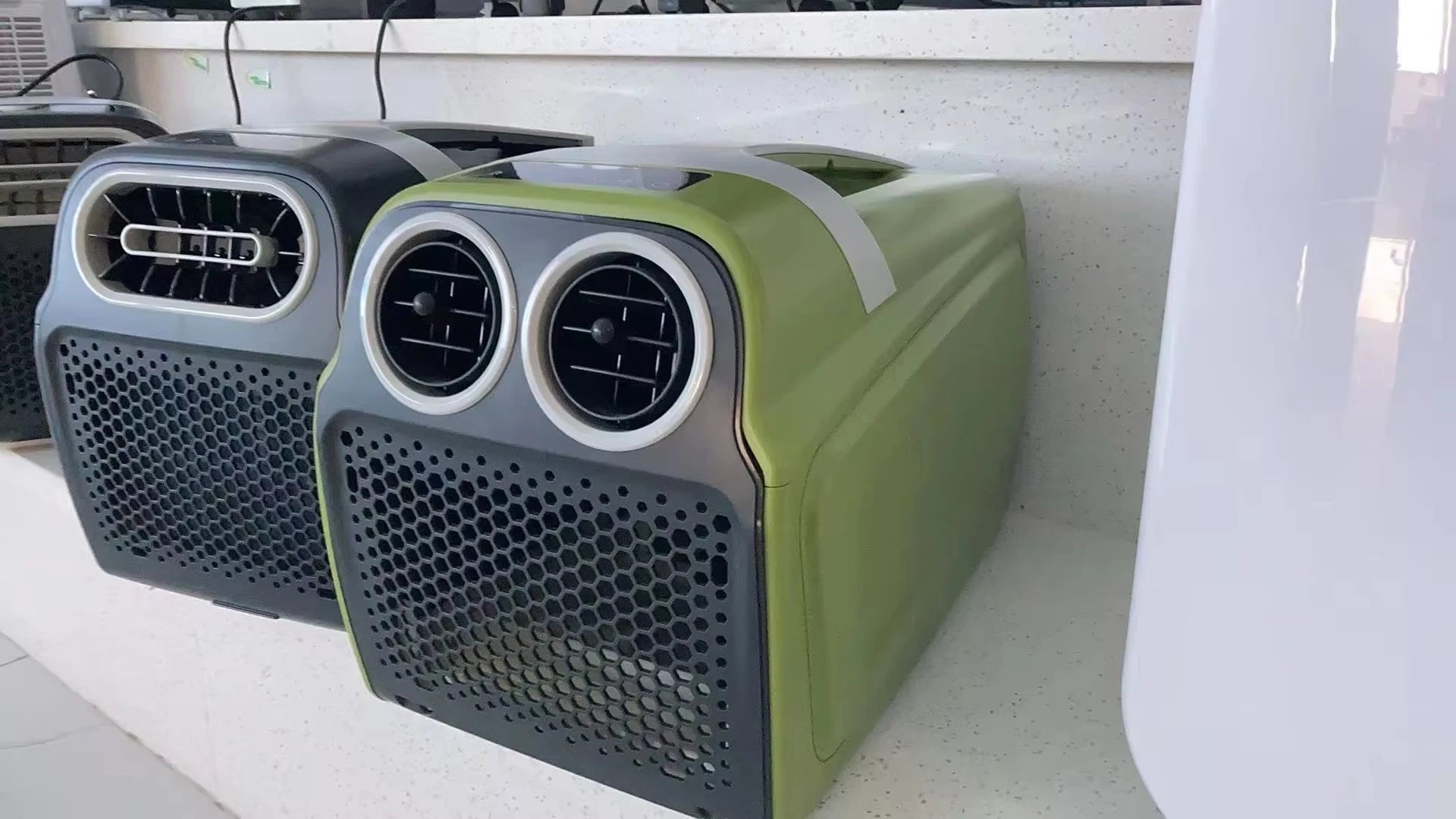 120-240V AC Inverter Smart Home Mini Portable Electric Air Conditioner 3400 BTU for Car Camping & Home Energy Saving