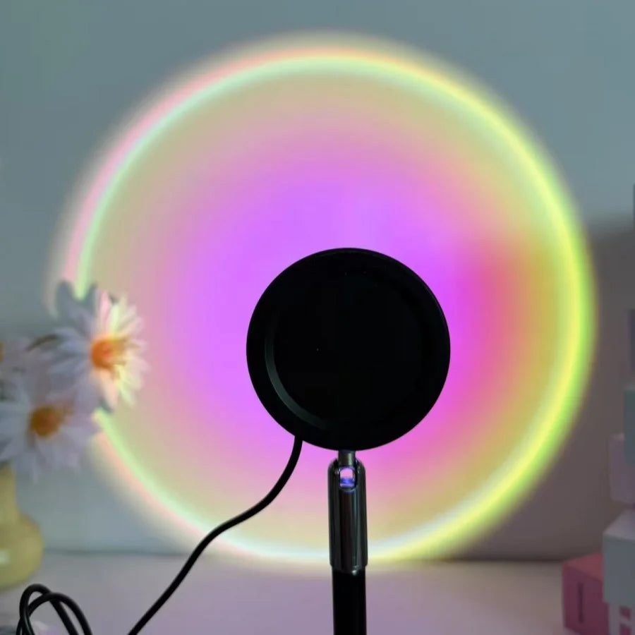 USB-powered sunset projection light, 16 color options, 360° rotating night light with remote control, perfect for bedroom, party